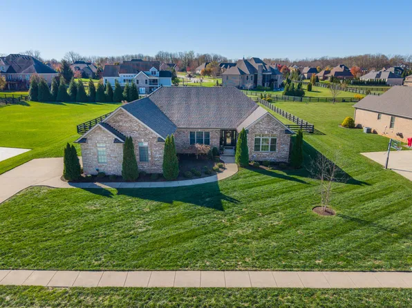 606 Old Coach Rd, Nicholasville, KY 40356