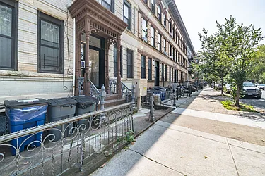 Rented by Platinum Properties