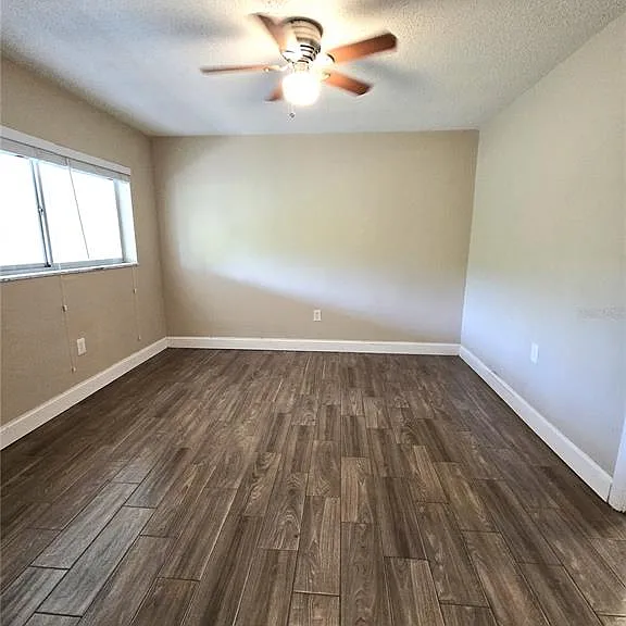 2366 Shelley St #6 — Photo 16