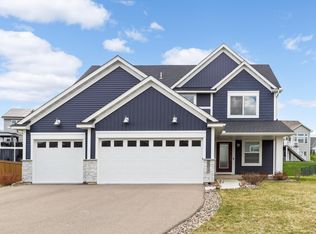 20037 Hamlet Ln, Lakeville, MN 55044
