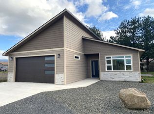 408 Lolly Ln, Dallesport, WA 98617