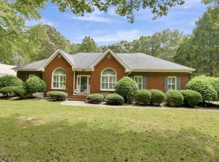 225 Lakewood Dr, Carrollton, GA 30117