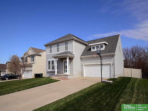 3rd image of 1114 Hardwood Dr