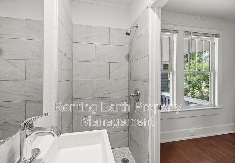 1136 15th St SW — Photo 10
