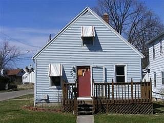 1st image of 203 E Parkwood Dr
