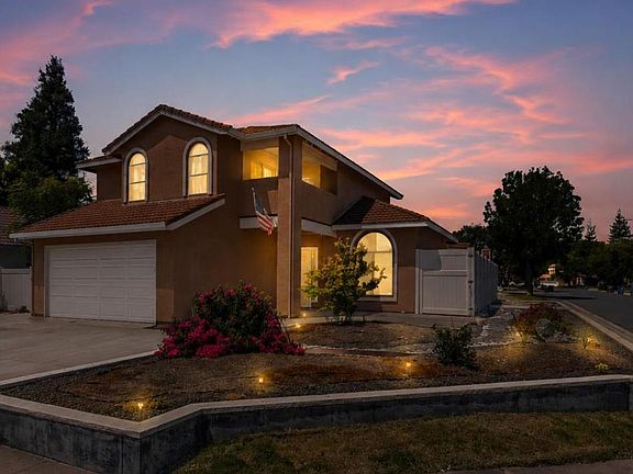 4th image of 1721 Woodcrest Way