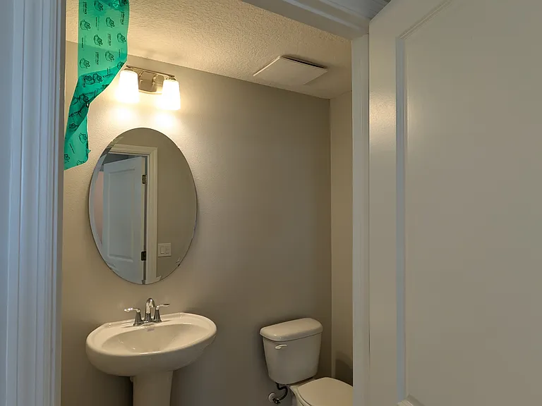 12184 Plumpton Dr — Photo 11