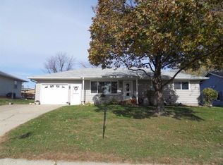 600 W 20th St, Carroll, IA 51401