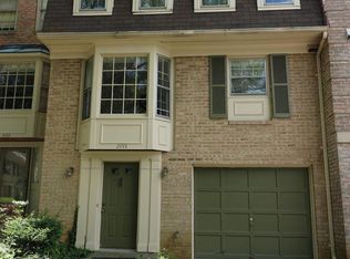 2155 Kings Mill Ct, Falls Church, VA 22043