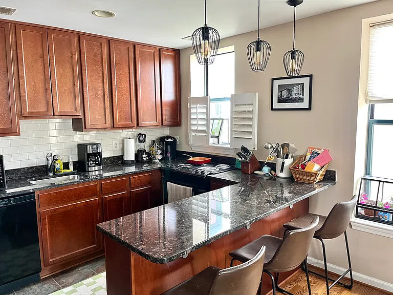 2627 Adams Mill Rd NW #401 — Photo 3