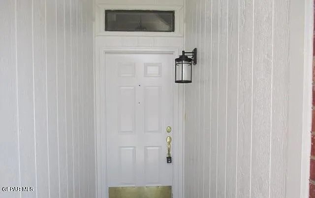 1120 Coyote Ln — Photo 2