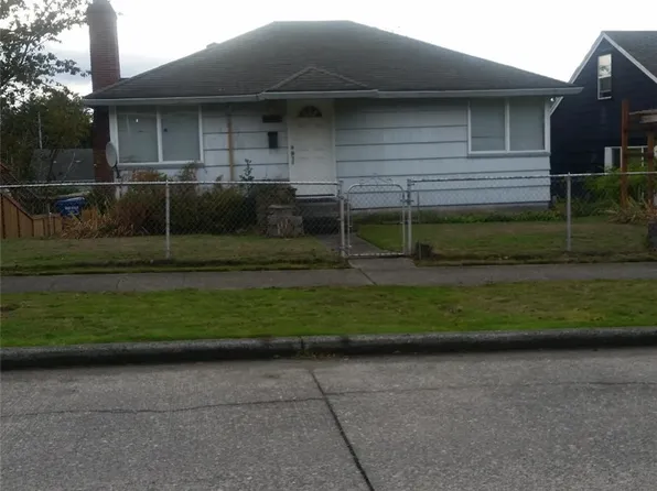9223 25th Ave SW, Seattle, WA 98106