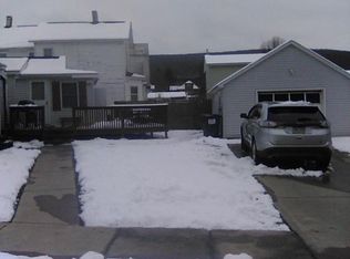 202 Gibson St, Jermyn, PA 18433