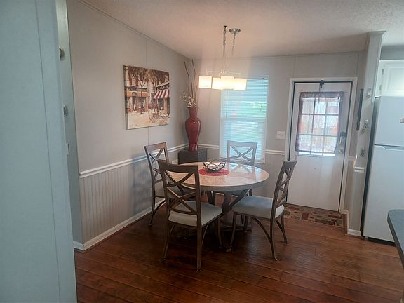 3rd image of 2104 Horseshoe Dr #219