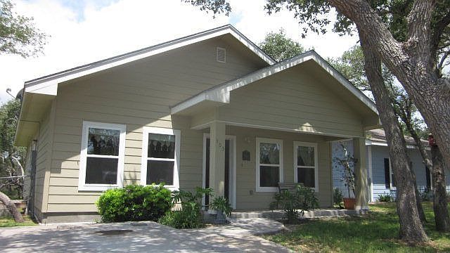 1st image of 305 Traylor Ave