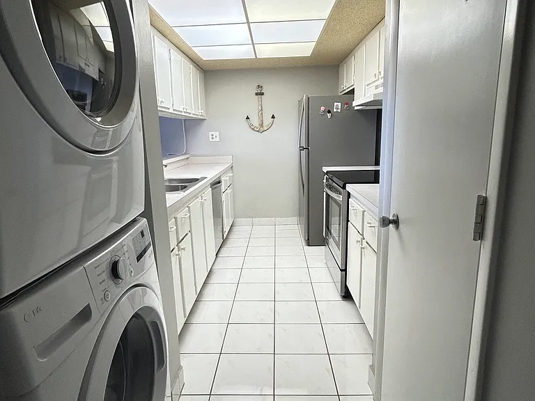 450 S Gulfview Blvd #1405 — Photo 17