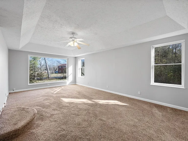 318 Verdun Dr — Photo 13