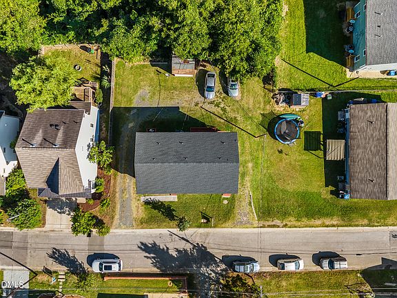 4th image of 311 Lyric St