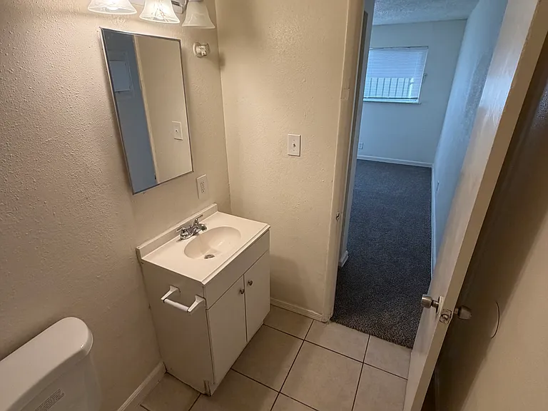 734 N Bond St #5 — Photo 10