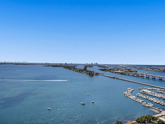 2nd image of 1800 N Bayshore Dr APT 3803