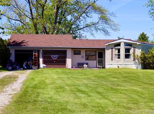 8495 Sand Beach Rd, Harbor Beach, MI 48441