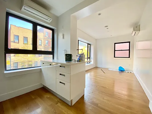 Rented by Simply Brooklyn Realty Inc | media 40