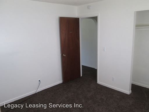 5th image of 140 Grant St
