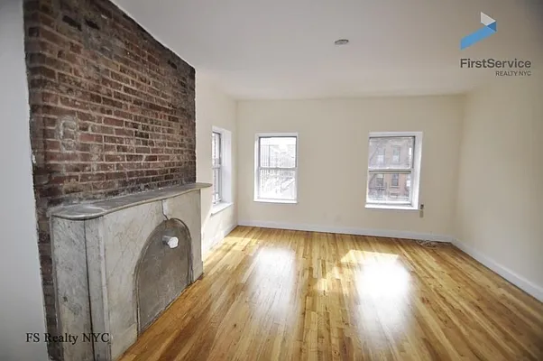 Rented by FirstService Realty (legacy) | media 6