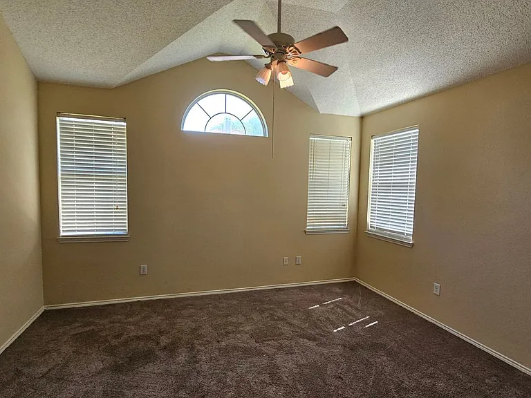 1310 Westview Dr — Photo 19