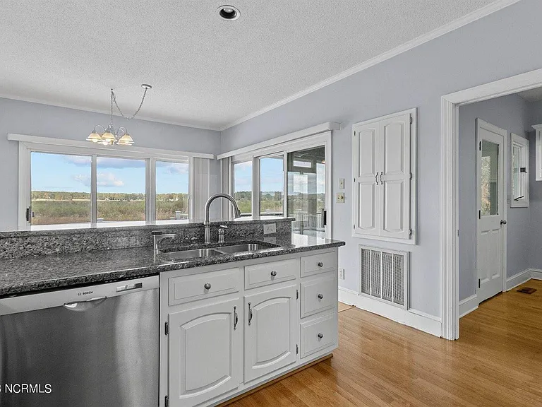 867 Castleberry Ct — Photo 26