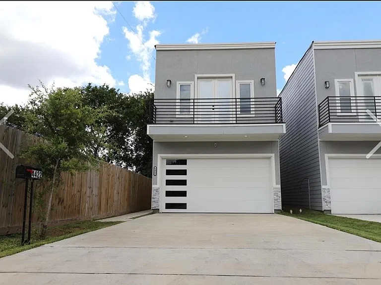 4422 Phlox St — Photo 17