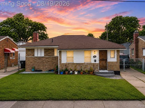 12021 Buffalo St, Hamtramck, MI 48212