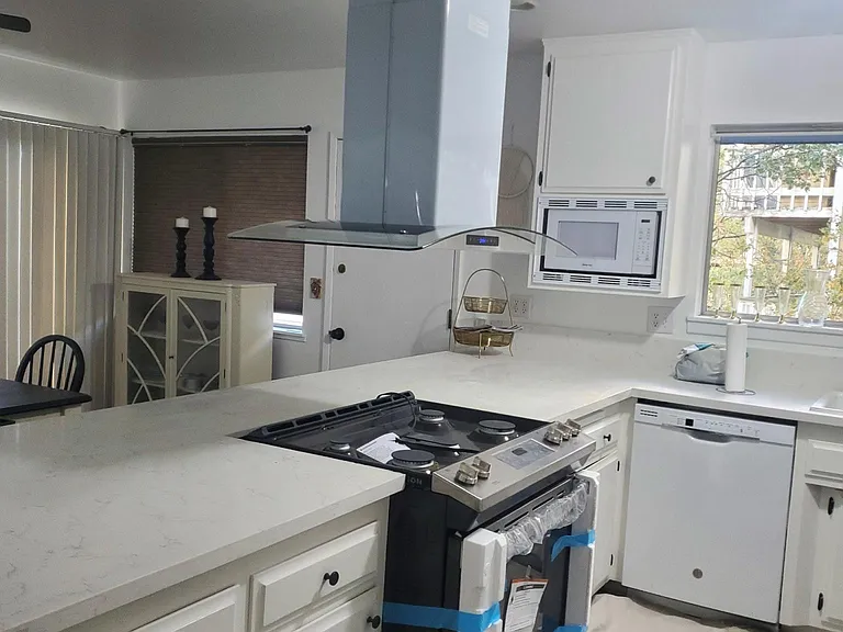 Sequoia Dr — Photo 6