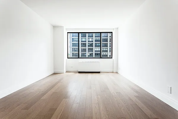 Rented by Olnick Organization | media 17