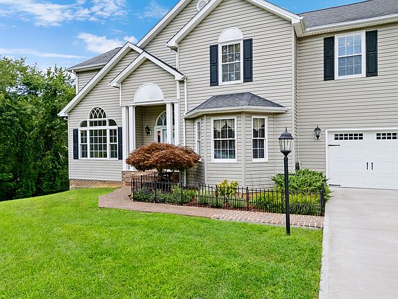 5th image of 2285 Lubna Dr