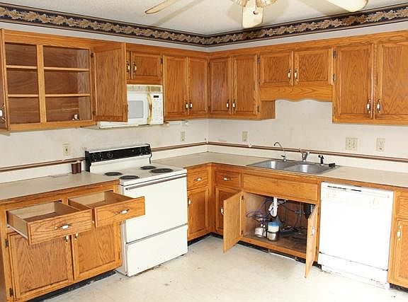 5th image of 3113 Arrow Ln