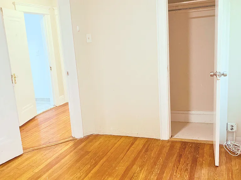 832 Calhoun Ave #1R — Photo 7
