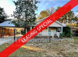 203 Circle Dr W, Hampstead, NC 28443