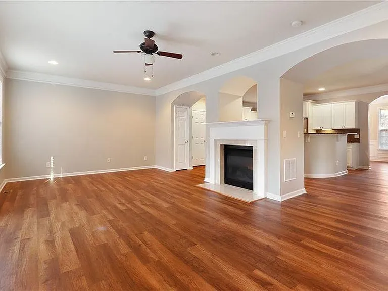 10467 Holliwell Ct — Photo 6