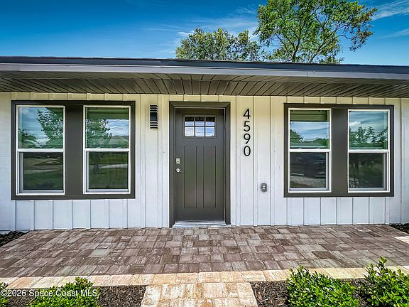 3rd image of 4590 Ponds Dr