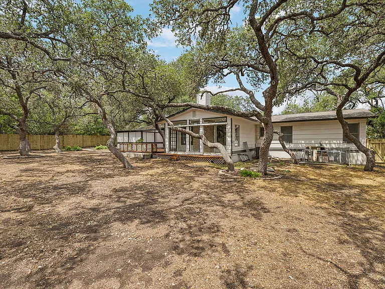 320 El Portal Dr — Photo 27