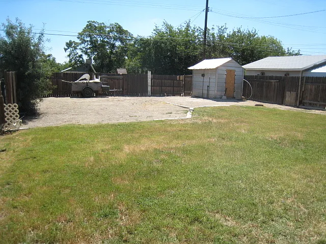 410 Buchanan St — Photo 13