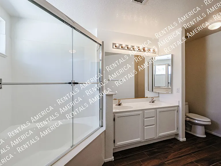 8849 S 51st St #1 — Photo 27