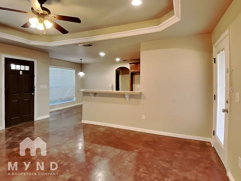 112 Jolin Ln — Photo 6