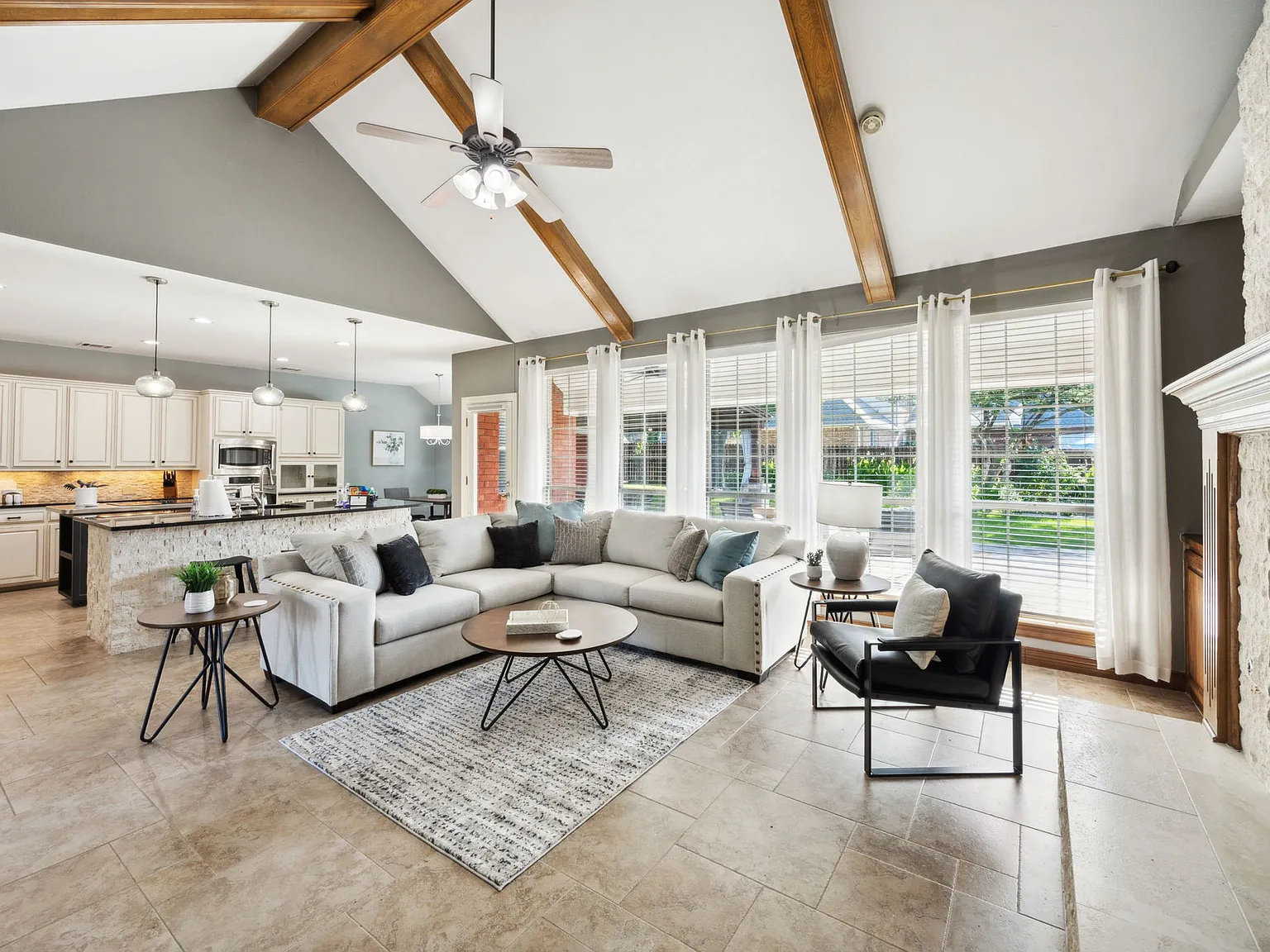 4 bed, 2.5 bath, 2876 sqft, $9,396 — Photo 1
