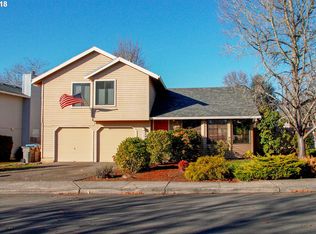 15955 NW Oak Hills Dr, Beaverton, OR