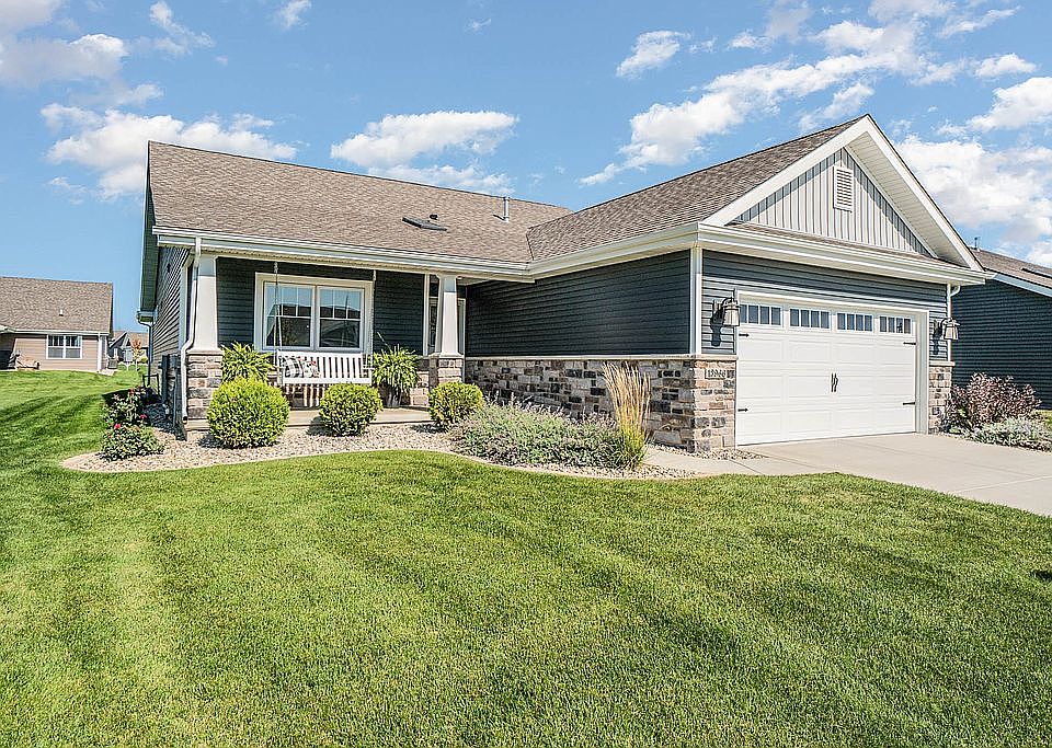 1st image of 13966 Breakwater Ln