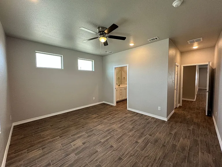 5403 Rose Garden Loop — Photo 15