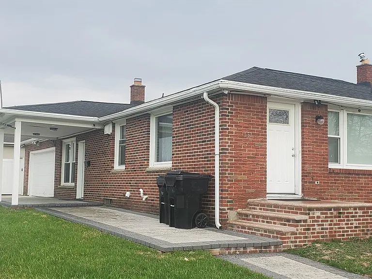 151 Lamson Rd — Photo 3