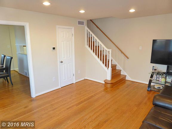 4th image of 2429 Temple Ct